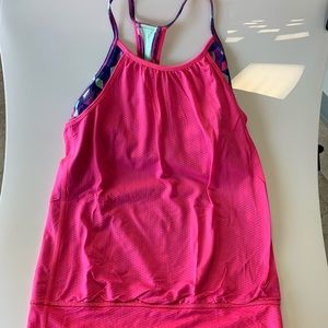 Pink Ivivva shirt Only worn twice size 14 youth